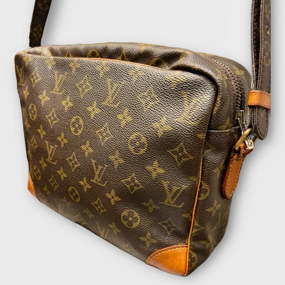 LOUIS VUITTON Monogram Potomac Crossbody Messenger, Rare, Vintage with C… - Picture 8 of 16